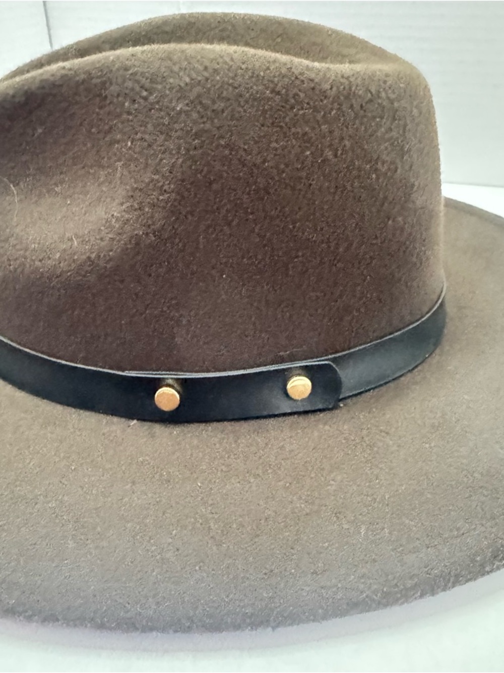 Womens Brown Wide Brim Felt Hat Faux Leather Band Studded Boho Western One Size - Picture 4 of 6